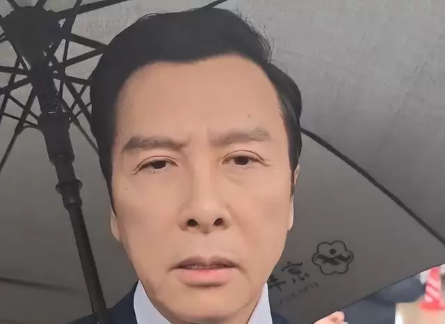 《镖人》票房破12亿吴京主演甄子丹未参演 - 情报图