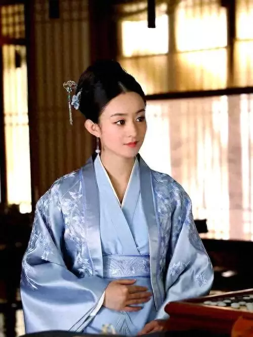 墨兰见明兰赠玉戒破防，盛家姐妹阶层落差具象化 - 相关图片